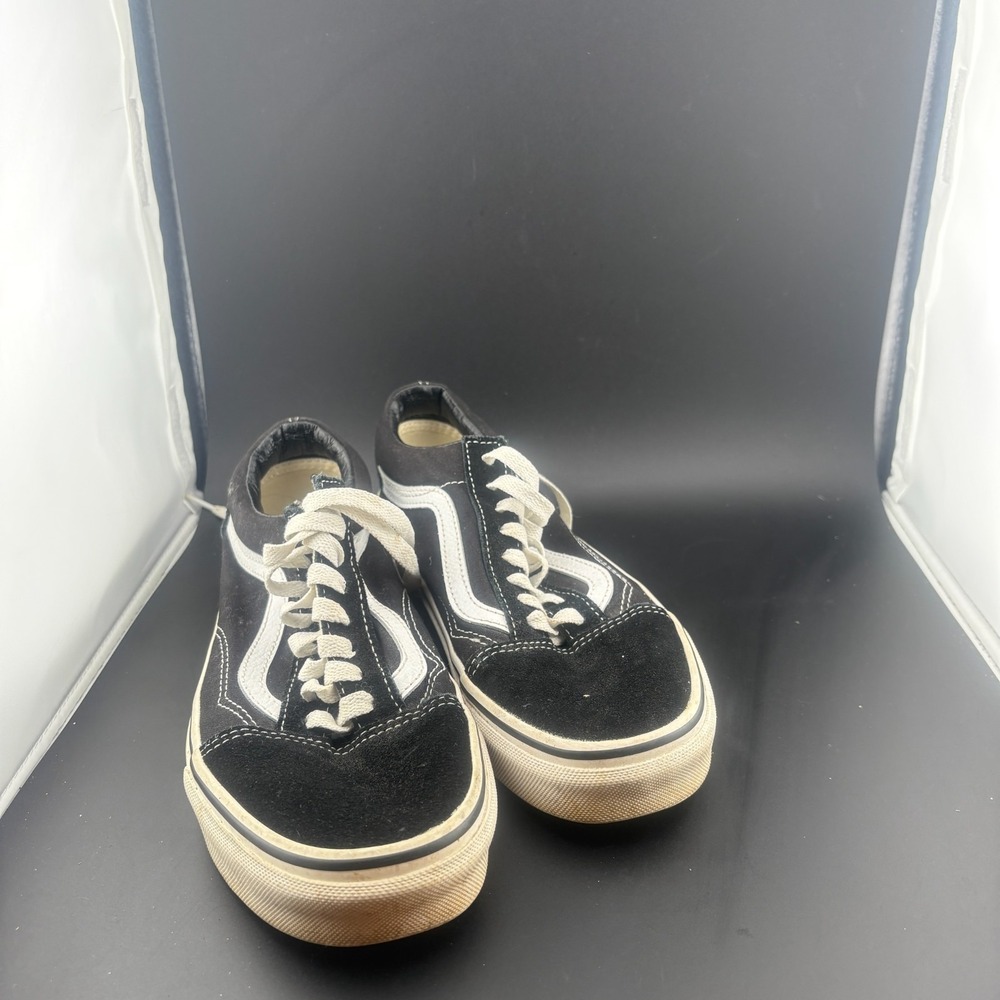 Vans Old Skool Unisex M6.5/W8 Skateboard Shoes Black White Suede Lace Up Sneaker